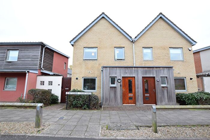 3 Bedroom Semi Detached House To Rent In September Courtyard, The Staiths, Gateshead, NE8