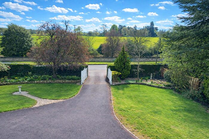 4 Bedroom Detached House For Sale In Thorpe Road, Peterborough, PE3