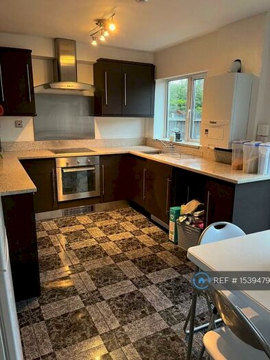 4 Bedroom Terraced House To Rent In Brookhill Road, Barnet, EN4