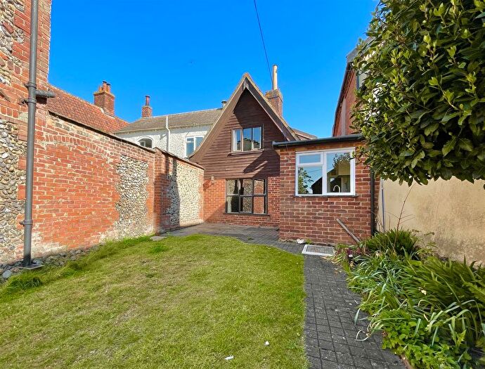 2 Bedroom Terraced House For Sale In Market Place, Hingham, NR9