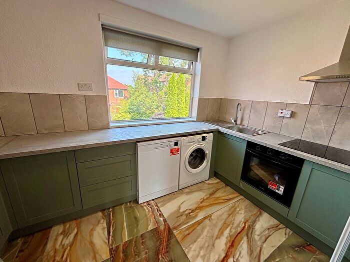 2 Bedroom Flat To Rent In Whalton Avenue, Newcastle Upon Tyne, NE3