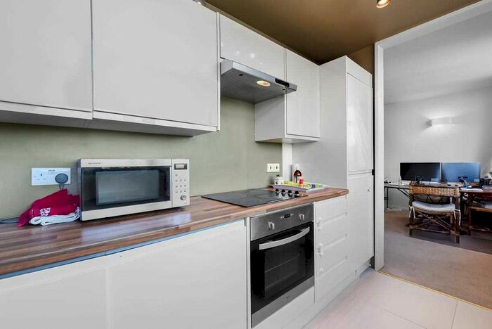 1 Bedroom Flat To Rent In Caxton Street, London, SW1H