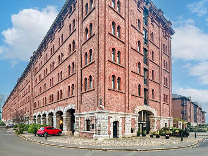 2 Bedroom Flat For Sale In Waterloo Road, City Centre, Liverpool, L3