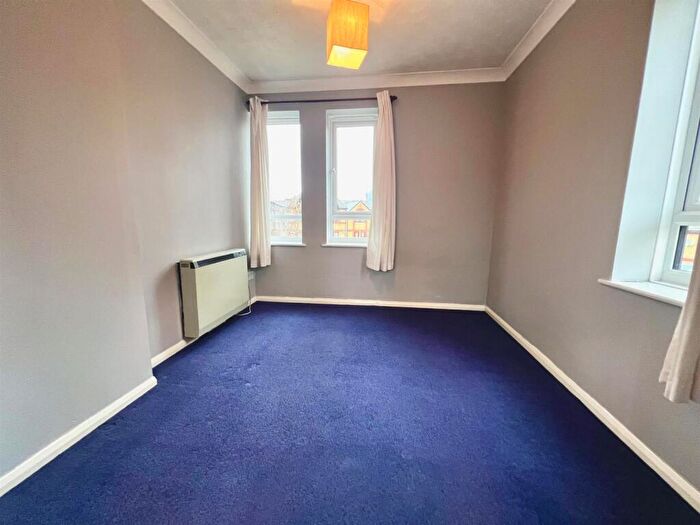 1 Bedroom Maisonette To Rent In Torrington Place, Wapping, E1W