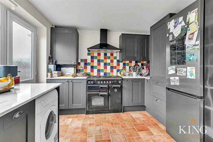 3 Bedroom Terraced House For Sale In Drayton Avenue, Stratford-Upon-Avon, CV37