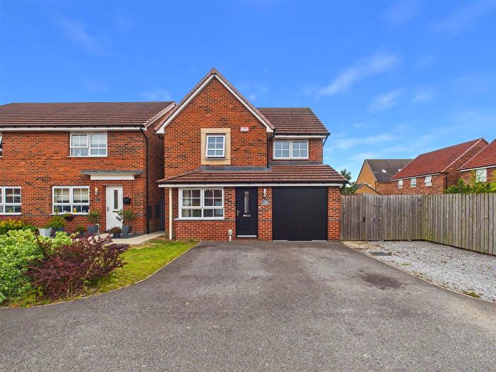 3 Bedroom Detached House For Sale In Petfield Drive, Anlaby, Hull, HU10