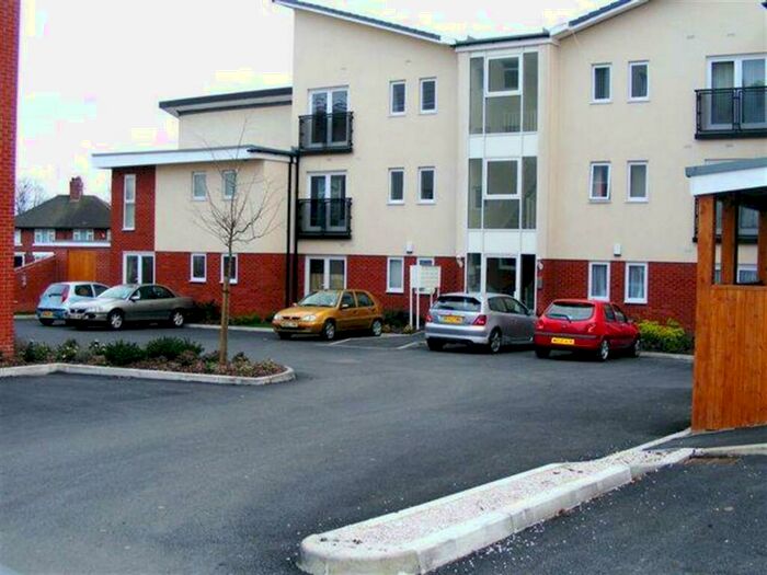 2 Bedroom Apartment To Rent In Wilton Court, Wedgewood Gardens, Leek Road, Stoke On Trent, ST1