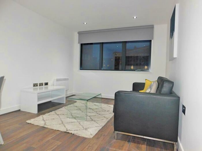 2 Bedroom Apartment To Rent In Madison House, Wrentham Street, Birmingham, B5