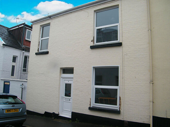 2 Bedroom House To Rent In Chute Street, EX1