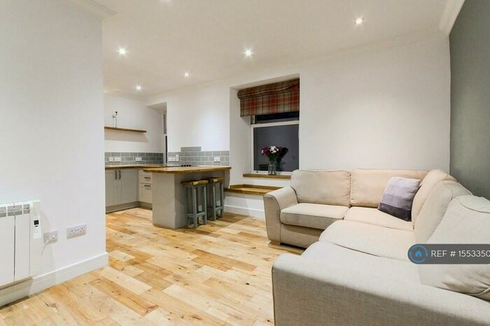 1 Bedroom Flat To Rent In Airds Place, Oban, PA34