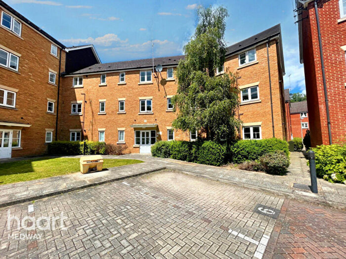 1 Bedroom Apartment For Sale In Whitehead Drive, Rochester, ME2