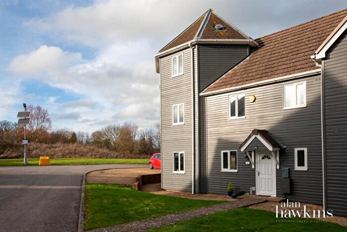 4 Bedroom End Of Terrace House For Sale In Wiltshire Leisure Village, Royal Wootton Bassett, SN4