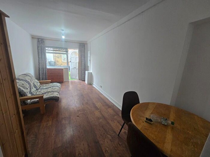 Studio To Rent In Church Lane, London, N2