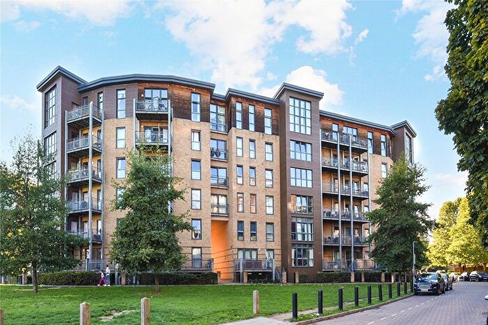 2 Bedroom Flat For Sale In Harry Zeital Way, London, E5