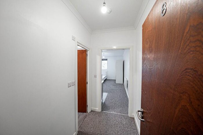 Studio To Rent In Park Row, Gateshead, Tyne And Wear, NE10