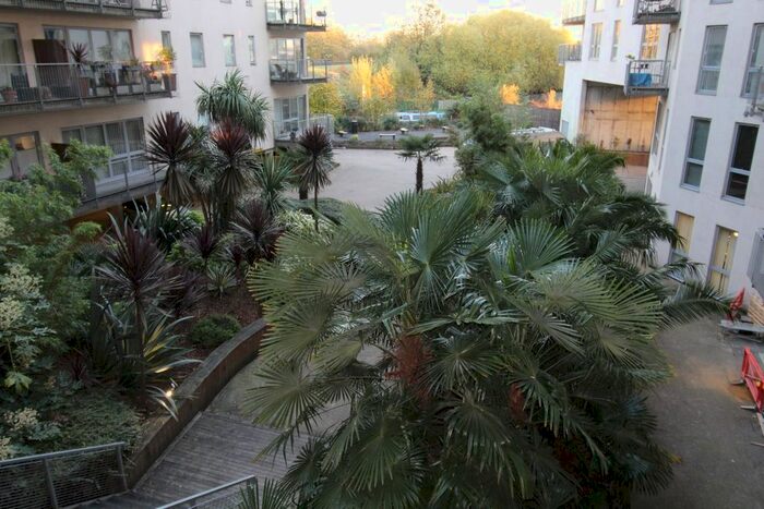 2 Bedroom Flat To Rent In Wick Lane, London, E3