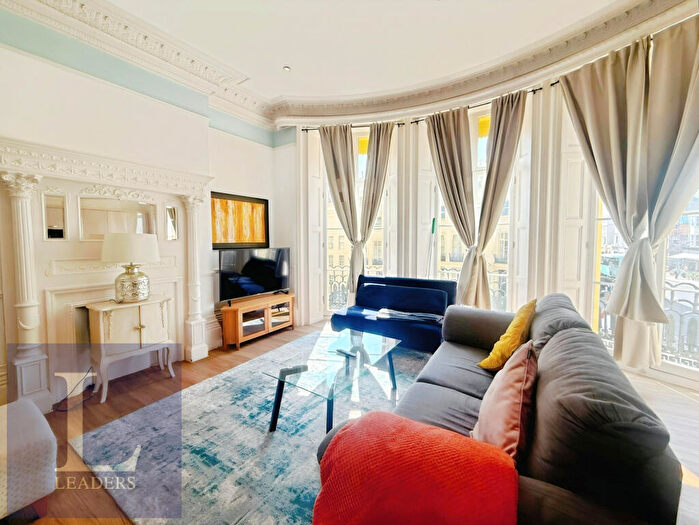 1 Bedroom Flat To Rent In Brunswick Place, BN3