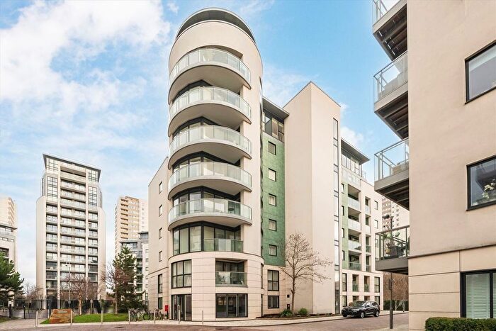 1 Bedroom Flat To Rent In Pump House Crescent, Brentford, TW8