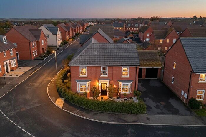 4 Bedroom Detached House For Sale In Mahaddie Way, Warboys, Huntingdon, Cambridgeshire, PE28