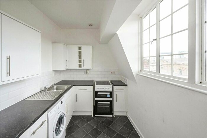 1 Bedroom Flat For Sale In Scot Lane, Doncaster, South Yorkshire, DN1
