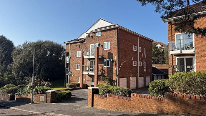 2 Bedroom Flat To Rent In Belle Vue Road, Lower Parkstone, BH14