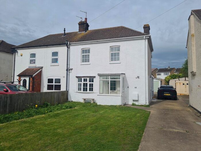 3 Bedroom Semi-Detached House To Rent In Castle Hill Road, Totternhoe, LU6