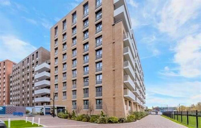 2 Bedroom Maisonette To Rent In Viscount House, Lakeside Drive, Park Royal, London, NW10