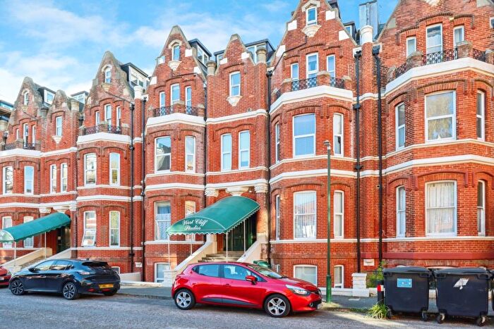 1 Bedroom Flat For Sale In Durley Gardens, West Cliff, Bournemouth, Dorset, BH2