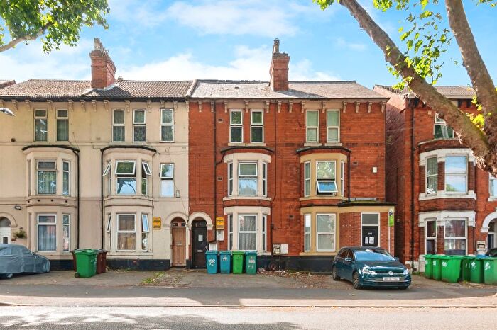 3 Bedroom Terraced House For Sale In Gregory Boulevard, Nottingham, NG7