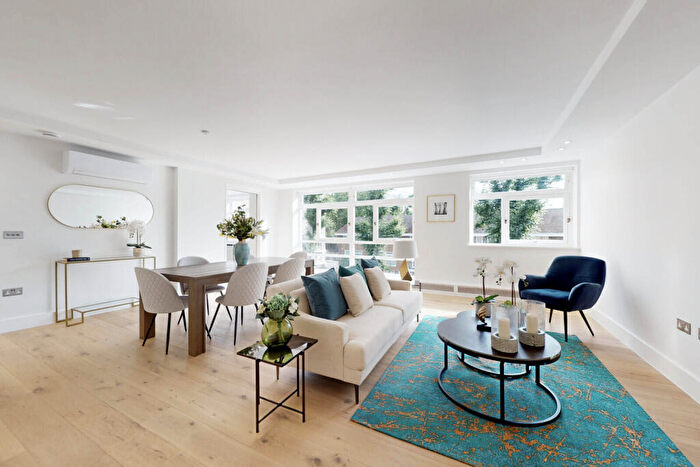 3 Bedroom Apartment To Rent In Wymondham Court, St John's Wood Park, London, NW8