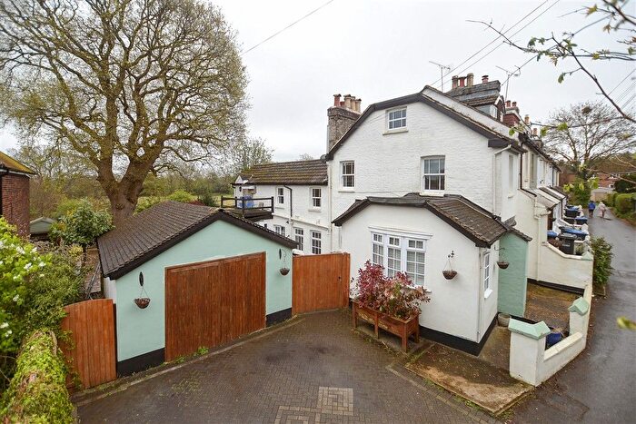 3 Bedroom End Of Terrace House For Sale In Phoenix Lane, Ashurst Wood, West Sussex, RH19