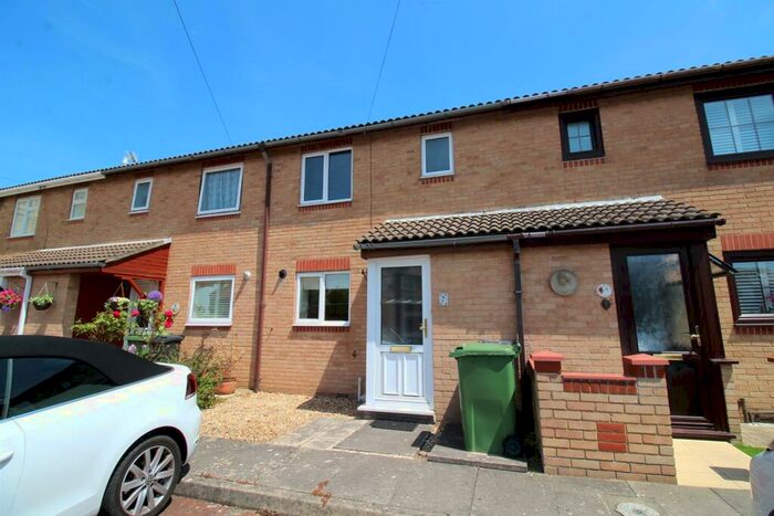 3 Bedroom Terraced House To Rent In Ironbridge Lane, Southsea, PO4