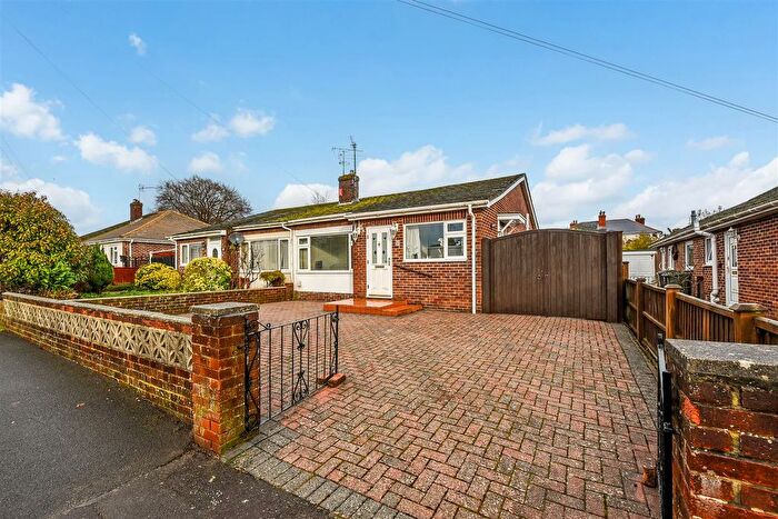 3 Bedroom Semi-Detached Bungalow For Sale In Ash Tree Road, Andover, SP10