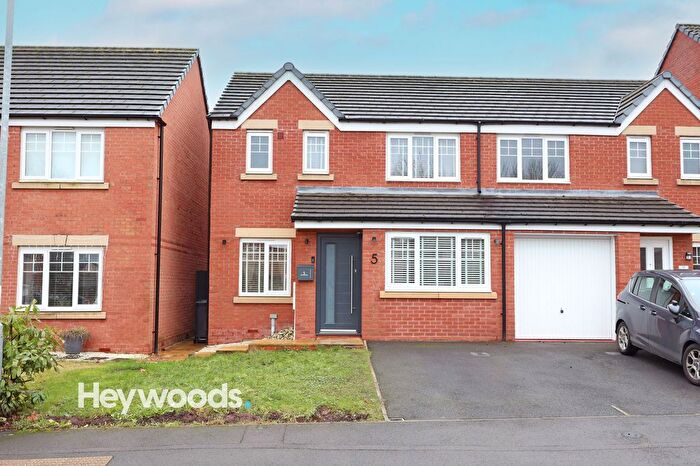 3 Bedroom Semi-Detached House For Sale In Philip Clarke Drive, Hartshill, Stoke On Trent, ST4