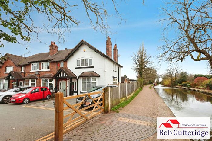 3 Bedroom Town House For Sale In Earls Road, Trentham, Stoke-On-Trent, ST4