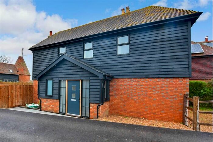 4 Bedroom Detached House For Sale In Hookstead, High Halden, Ashford, Kent, TN26