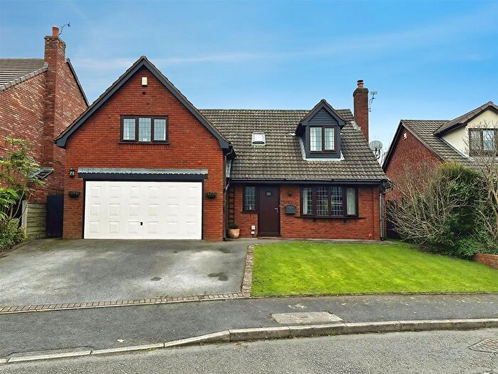 4 Bedroom Detached House For Sale In Tudor Way, Congleton, Cheshire, CW12