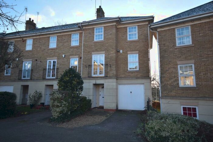 3 Bedroom End Of Terrace House To Rent In Scholars Court, Town Centre, NN1