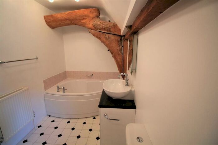 2 Bedroom Barn Conversion To Rent In Clopton, IP13