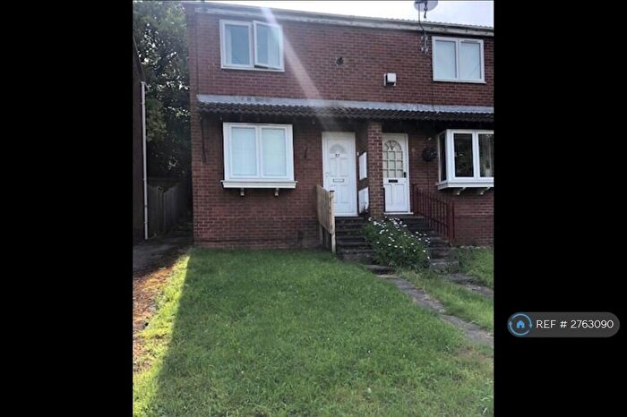 2 Bedroom End Of Terrace House To Rent In Fairmead Close, Nottingham, NG3