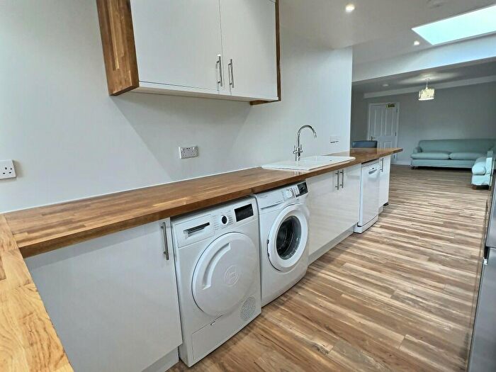 7 Bedroom House Of Multiple Occupation To Rent In Fairfield Road, Newcastle Upon Tyne, NE2