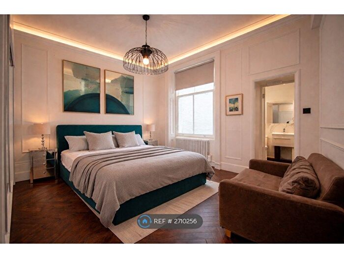 1 Bedroom Flat To Rent In Redcliffe Square, London, SW10