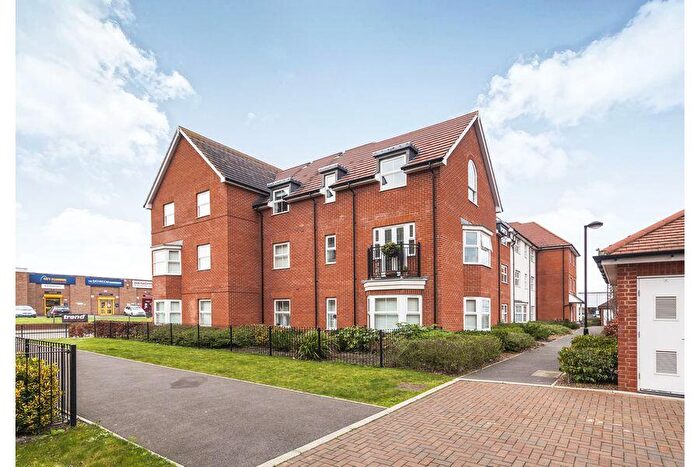 2 Bedroom Flat To Rent In Whitton House, Ashville Way, Wokingham, RG41