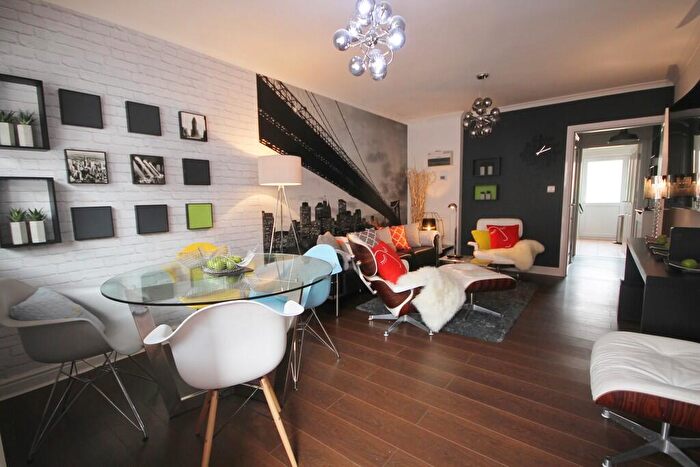 4 Bedroom End Of Terrace House To Rent In Clifton Road, Aylestone, Leicester, LE2