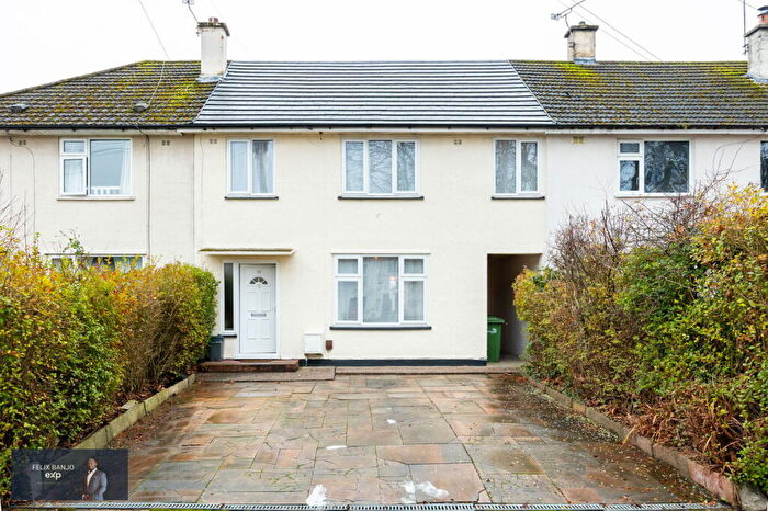 4 Bedroom Terraced House For Sale In Plane Tree Drive, Crewe, CW1