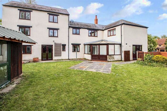 6 Bedroom Detached House To Rent In Bridge Road, Cosgrove, Milton Keynes, MK19