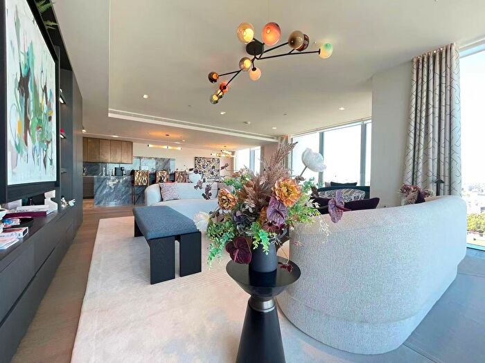 3 Bedroom Flat To Rent In Casson Square, London, SE1