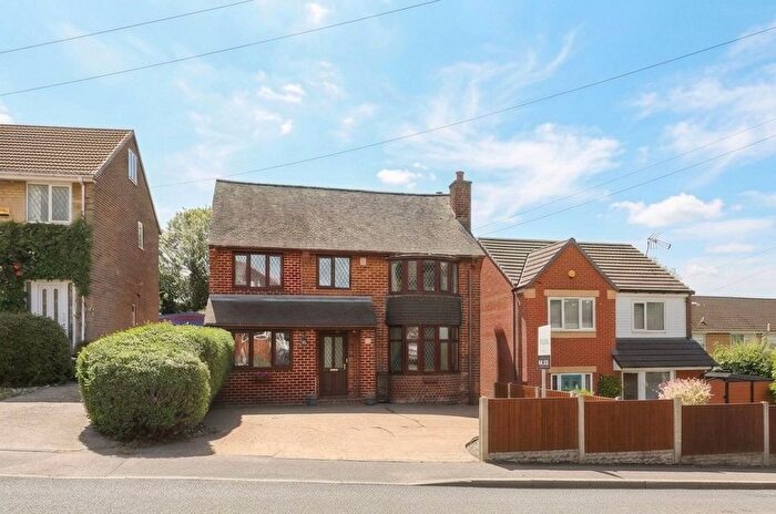 4 Bedroom Detached House For Sale In High Street, Killamarsh, S21