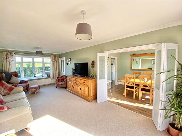 4 Bedroom Detached House For Sale In Leeming Bar, Northallerton, DL7