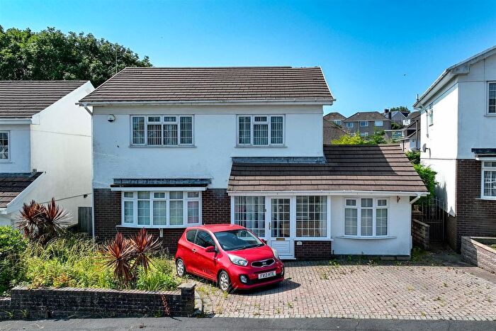 4 Bedroom Detached House For Sale In St. Andrews Close, Mayals, Swansea, SA3